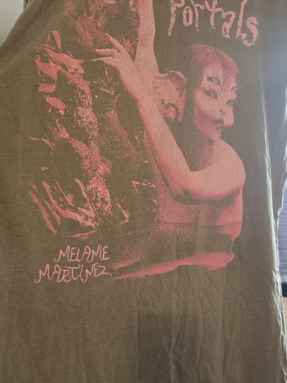 Melanie Martinez Women’s Graphic Tee in Brownish Grey with Pink Print